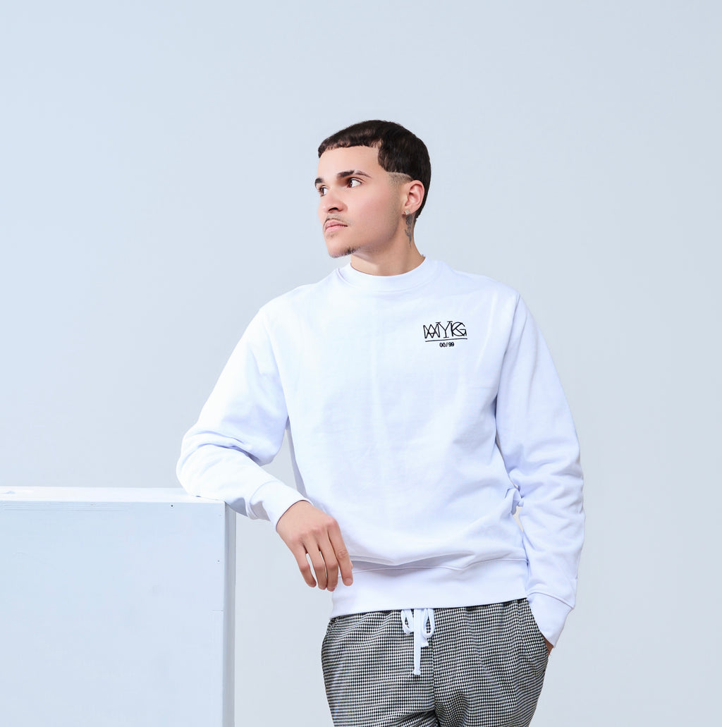MAYKG CORE CREWNECK - White